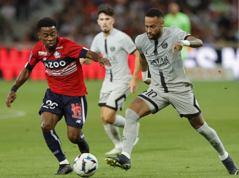 西班牙队观众热烈欢呼!,Scout迎来十二赛季出色发挥上演精彩一战的简单介绍 西班牙队观众热烈欢呼!,Scout迎来十二赛季出色发挥上演精彩一战的简单介绍