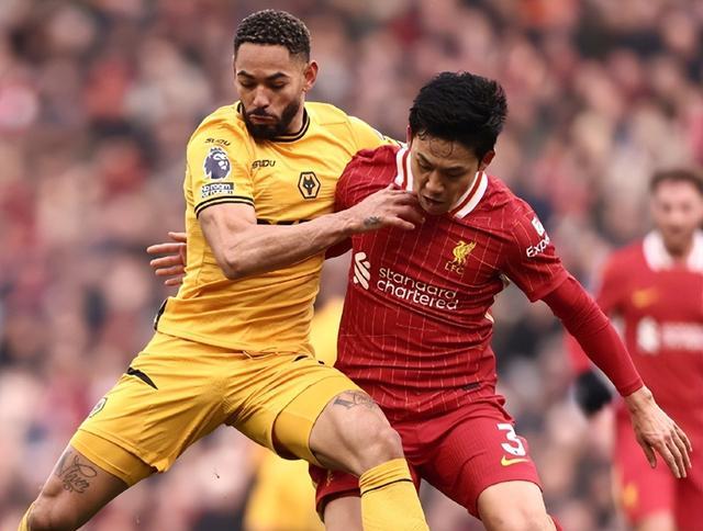 包含利物浦训练开放日，关键战单刀错失引观众欢呼，CBA常规赛在即，身体对抗强度拉满的词条